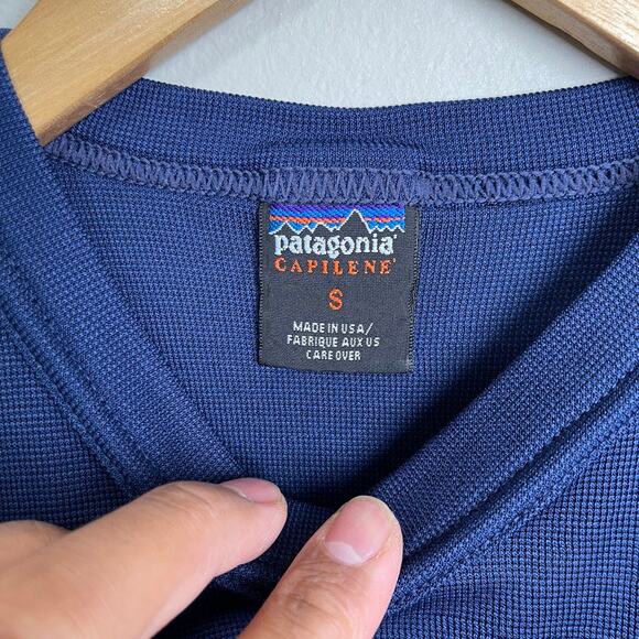 Patagonia Capilene made in USA Navy short sleeve t-shirt mens sz S - Picture 3 of 6